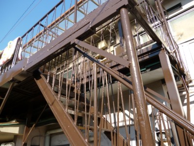 塗装後の鉄階段