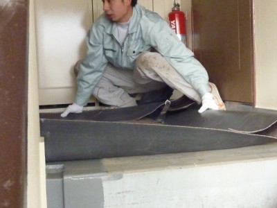 長尺シートの位置調整